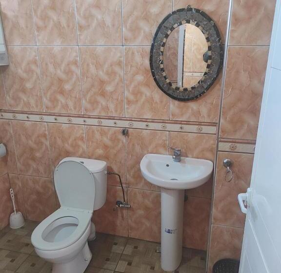 آپارتمان 2 خوابه, Afgo Hostel