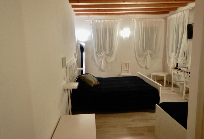 اتاق لوکس, Ca  Vascon Alloggio Agrituristico