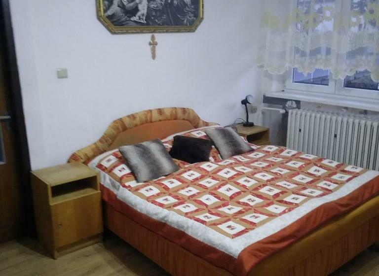 Четырехместный Номер Стандарт, Privat Ludmila