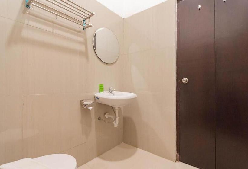 Номер Superior, Urbanview Hotel Sagara Bogor