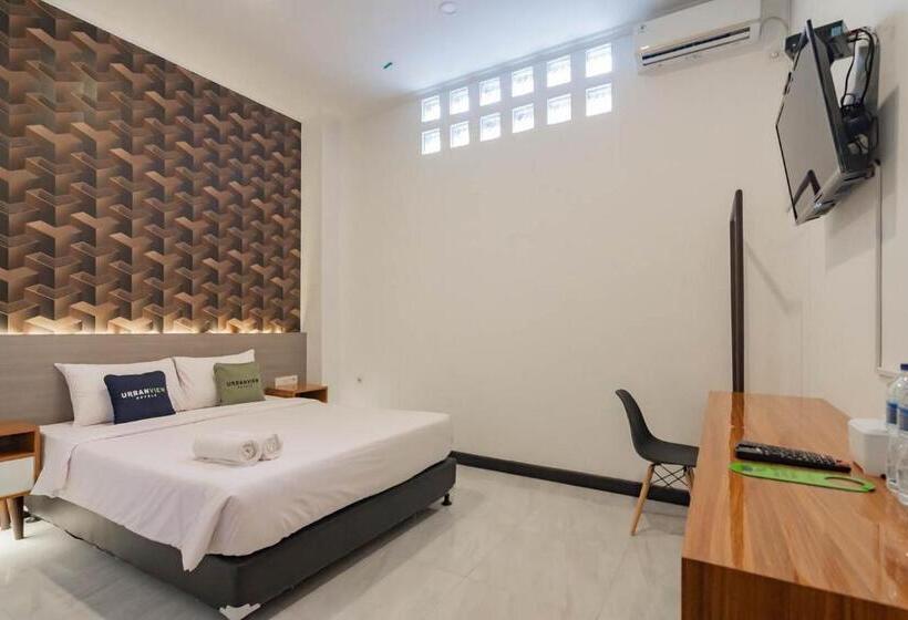 Номер Deluxe, Urbanview Hotel Sagara Bogor