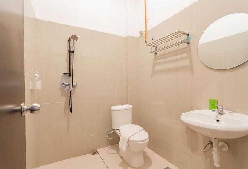 Семейный Номер, Urbanview Hotel Sagara Bogor