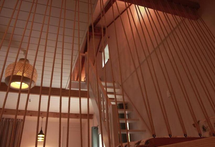 Апартаменты 1 Спальня с Балконом, Kapera Maison D Hôtes