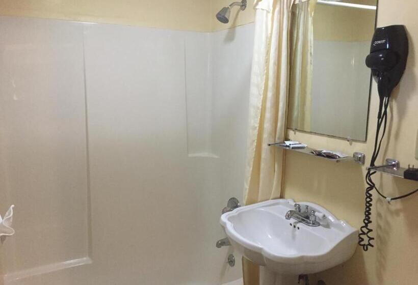 Стандартный Номер Кровать Кинг, Briarcliff Motel