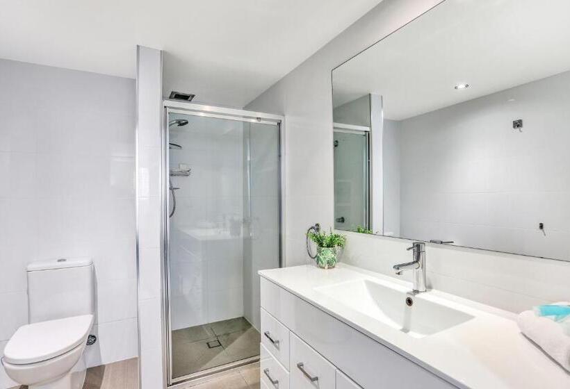 דירת 2 חדרים נוף לים, Breakers North Absolute Beachfront Apartments