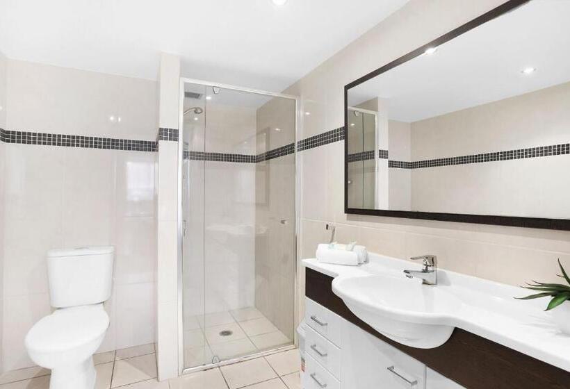 דירת 2 חדרי שינה עם נוף לבריכה, Breakers North Absolute Beachfront Apartments