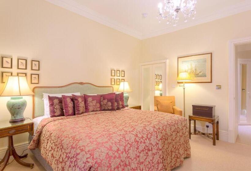 Номер Стандарт Адаптированный для Инвалидов, Rushton Hall Hotel And Spa