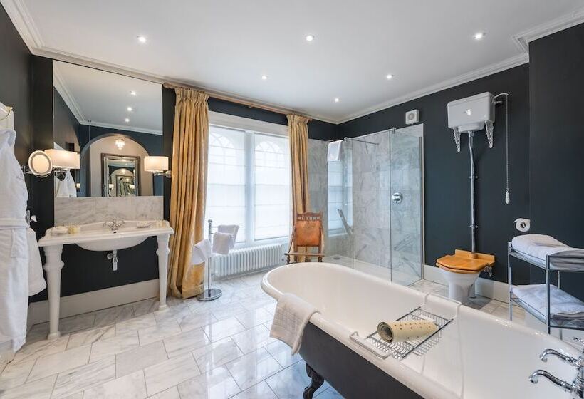 Номер Стандарт, Rushton Hall Hotel And Spa