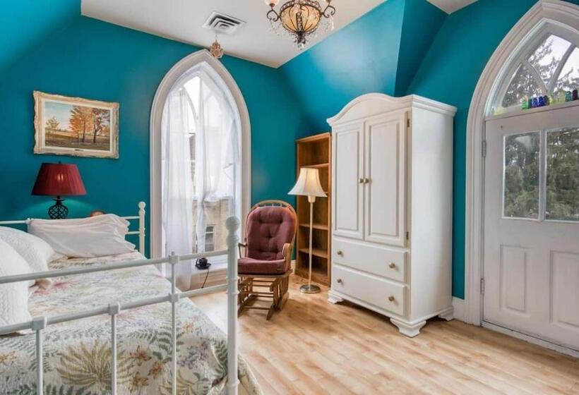 Люкс Повышенной Комфортности, Bristows Inn