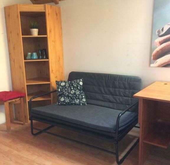 اتاق استاندارد چهارنفره با چشم‌انداز باغ, Cosy Rooms On The Lake Near Budapest And The Airport