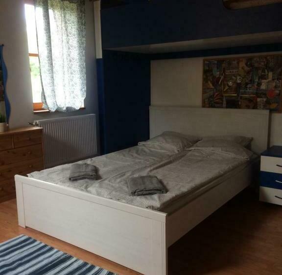 اتاق استاندارد چهارنفره با چشم‌انداز باغ, Cosy Rooms On The Lake Near Budapest And The Airport