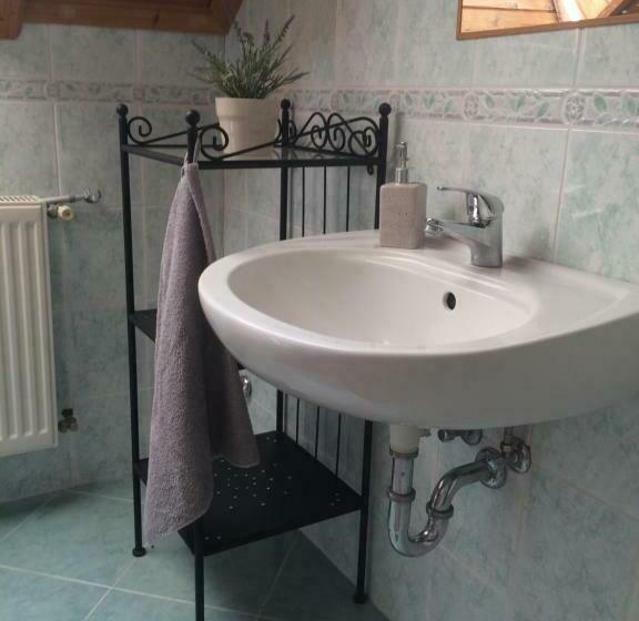 اتاق استاندارد چهار تخته, Cosy Rooms On The Lake Near Budapest And The Airport