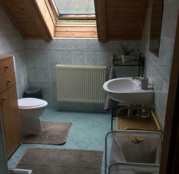 اتاق استاندارد چهار تخته, Cosy Rooms On The Lake Near Budapest And The Airport