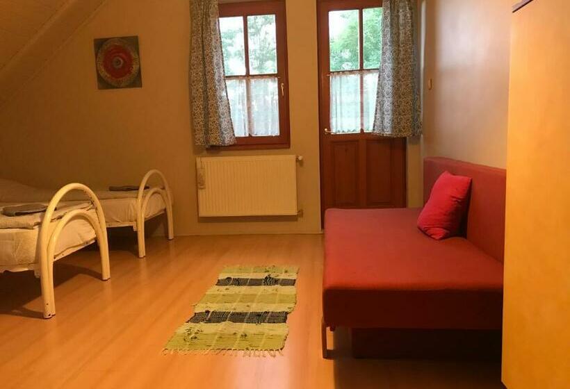 اتاق استاندارد چهار تخته, Cosy Rooms On The Lake Near Budapest And The Airport