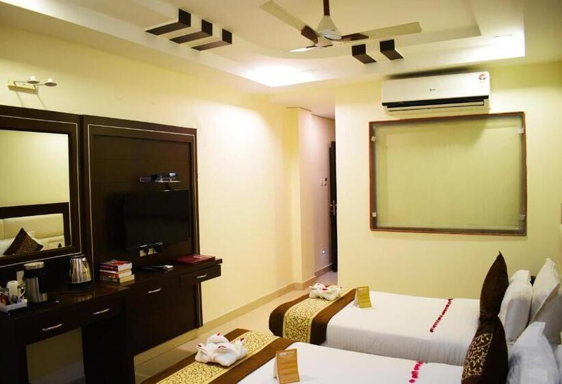 اتاق اجرایی با تخت بزرگ, Green View By Green Tree Hotels