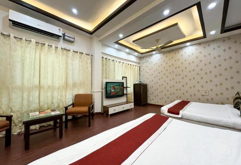 اتاق خانوادگی, Green View By Green Tree Hotels