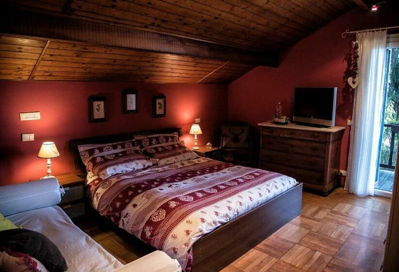 اتاق استاندارد با سرویس بهداشتی مشترک, B&b La Capanna Rossa