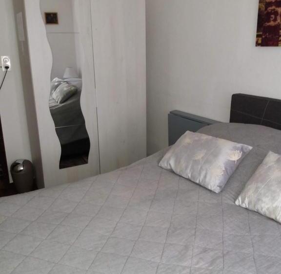 Номер Базовый Совметсный Санузел, Chambres D Hôtes Chez Pierrot Et Flo