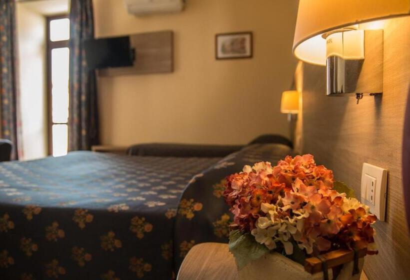 スタンダード４人部屋, Albergo Penza