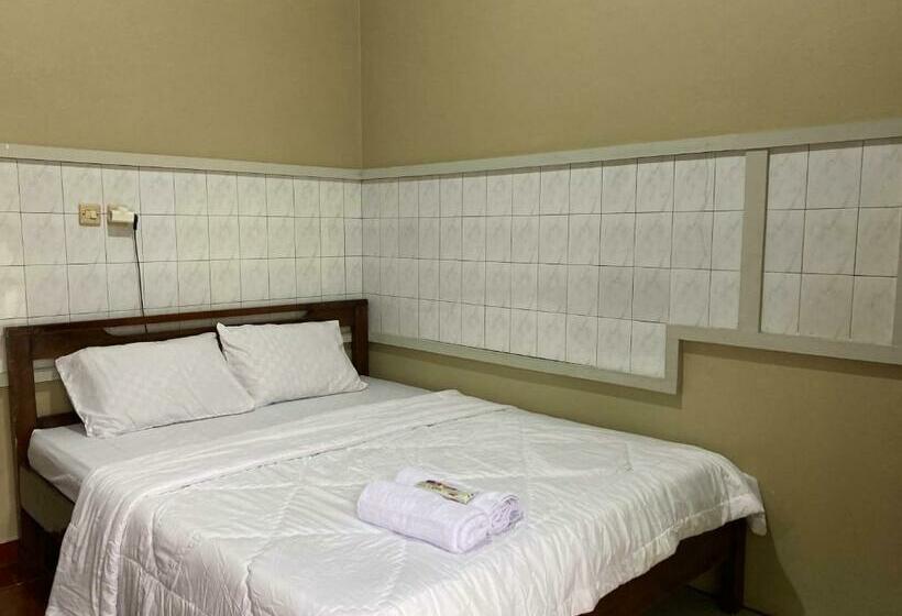 Номер Стандарт, Flamboyan Homestay 1 Dieng Syariah Redpartner
