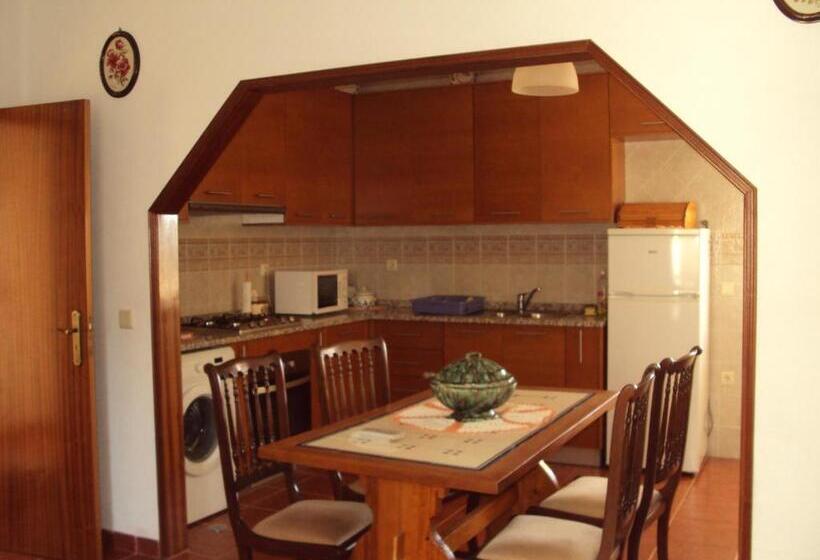 Дом 3 Спальни, O Miradouro