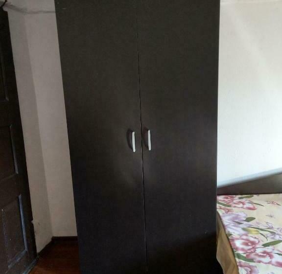 Номер Стандарт Четырехместный Совместный Санузел, Vitanova Guest House