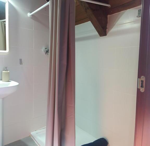 سوییت, Albergue De Liri