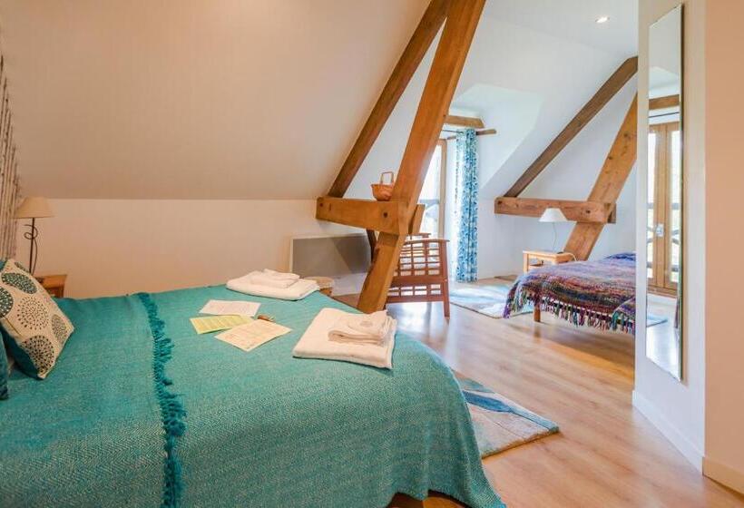 Номер Стандарт Трехместный, Normandy Inn