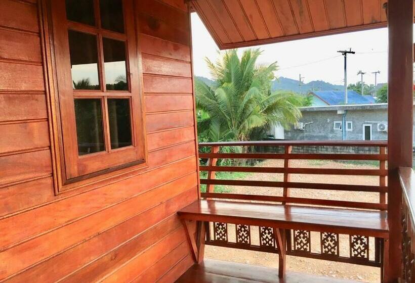 اتاق استاندارد با تخت بزرگ, Life And Love House