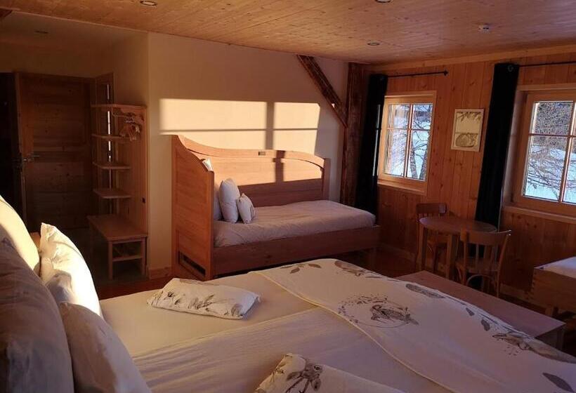 Четырехместный Номер Стандарт, Maison Le Rozet