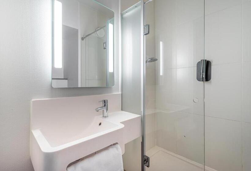 Номер Стандарт, B&b Hotel Marseille Euromed