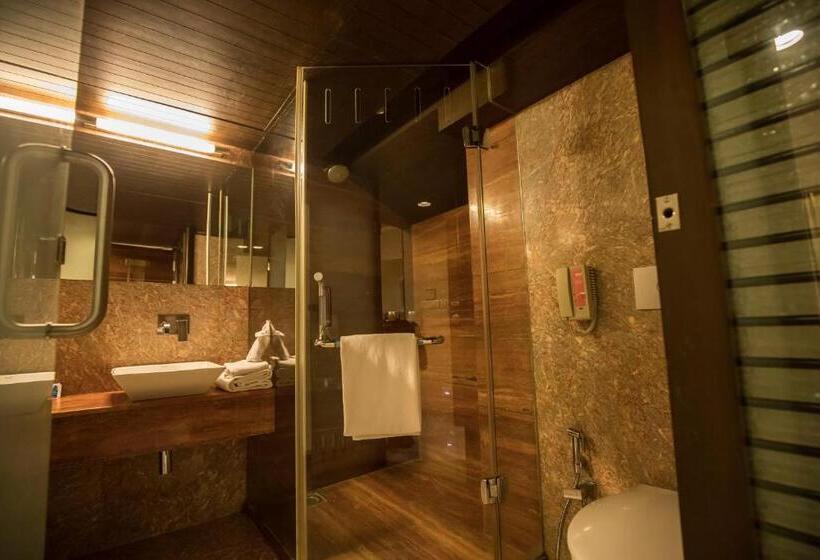 Habitació Business, Bizz The
