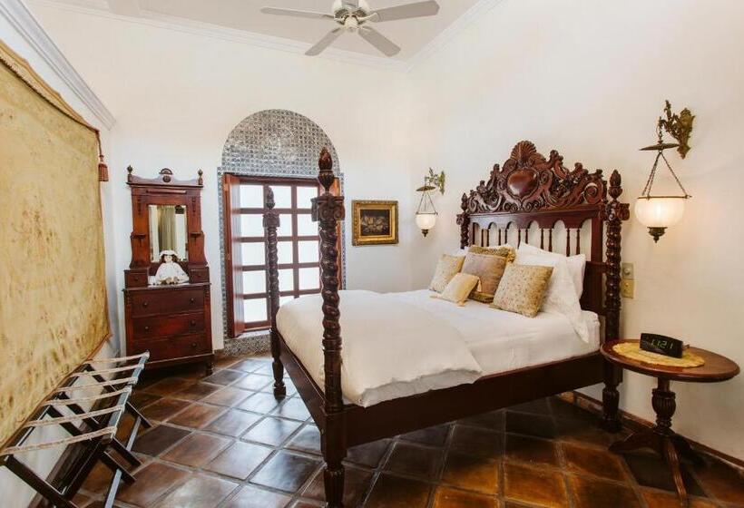 سوییت جونیور, Hacienda San Angel
