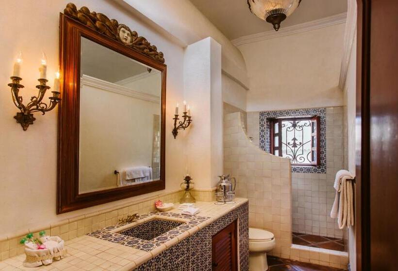 سوییت جونیور, Hacienda San Angel