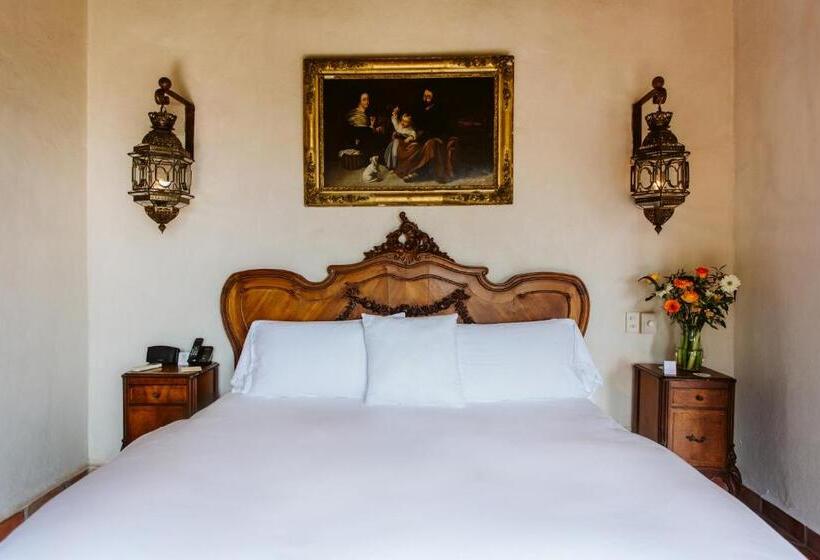 سوئیت مستر با چشم‌انداز, Hacienda San Angel