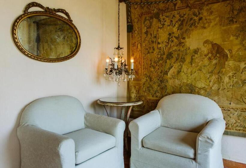 سوئیت مستر با چشم‌انداز, Hacienda San Angel