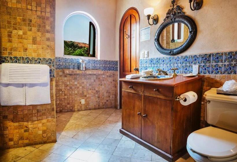 سوئیت رویال, Hacienda San Angel