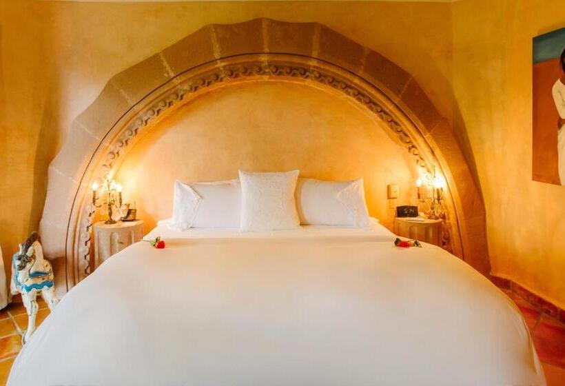 سوییت جونیور, Hacienda San Angel