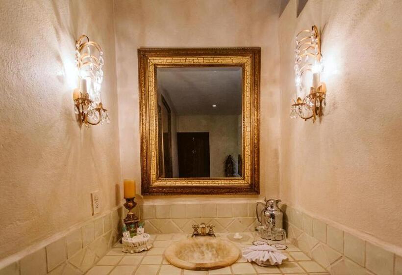 سوییت جونیور, Hacienda San Angel