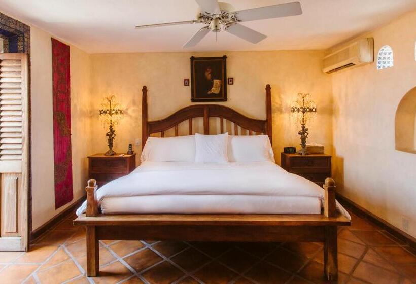 سوییت جونیور, Hacienda San Angel