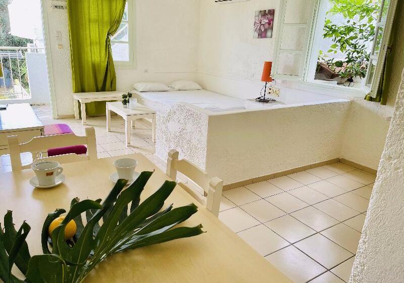 장애인을 위한 스탠다드 룸, Holiday Inn Express Toulon   Est, An Ihg