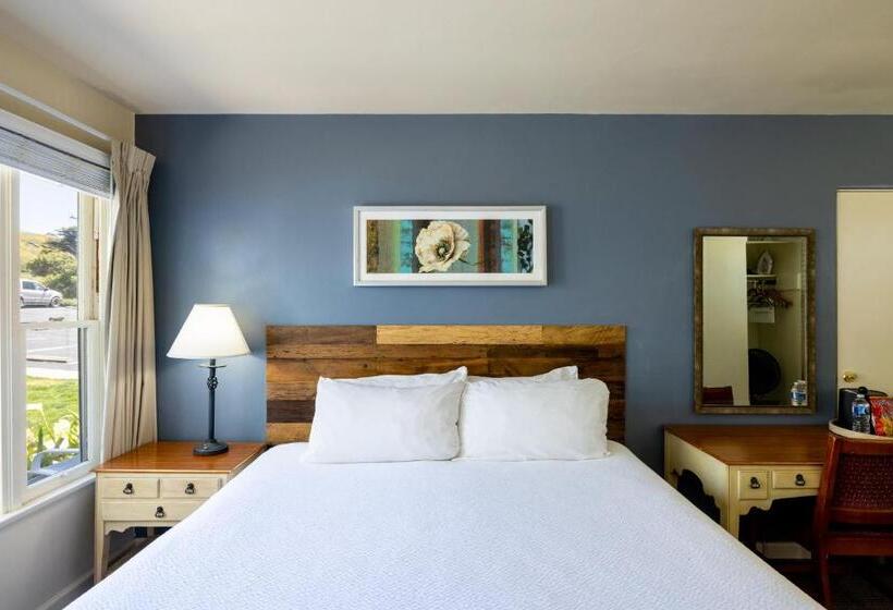 스탠다드 룸 킹사이즈 침대, Tides Oceanview Inn And Cottages