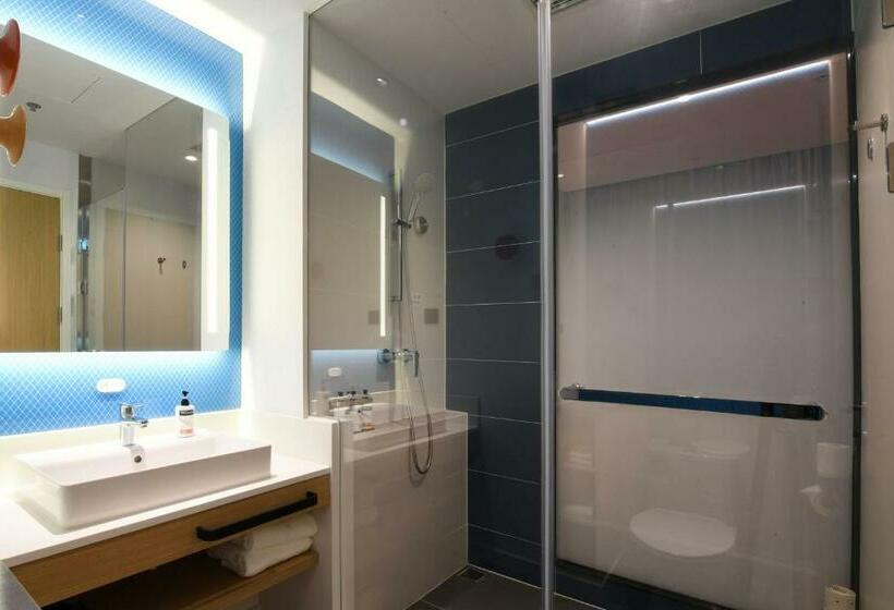 חדר סטנדרט עם מיטת קינג, Holiday Inn Express Tianjin Binhai, An Ihg