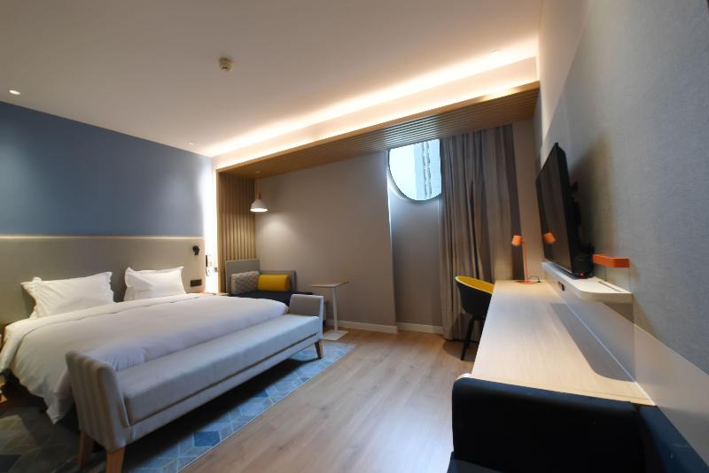 חדר סטנדרט עם מיטת קינג, Holiday Inn Express Tianjin Binhai, An Ihg