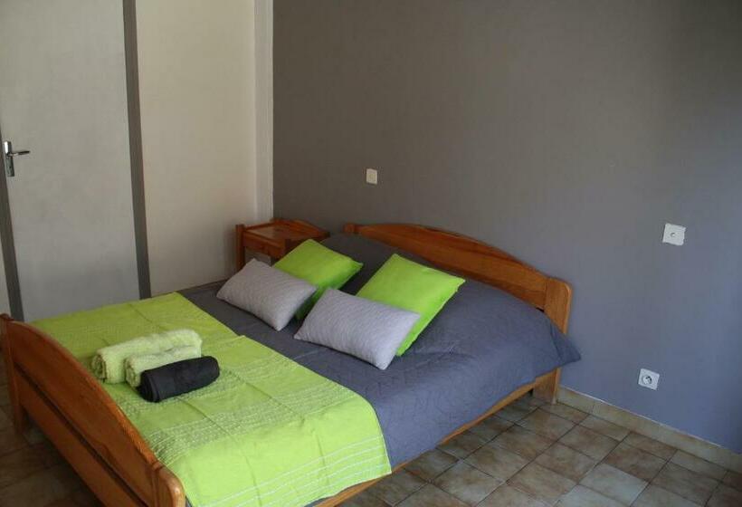 Номер Стандарт, Chambre D Hote De La Fage
