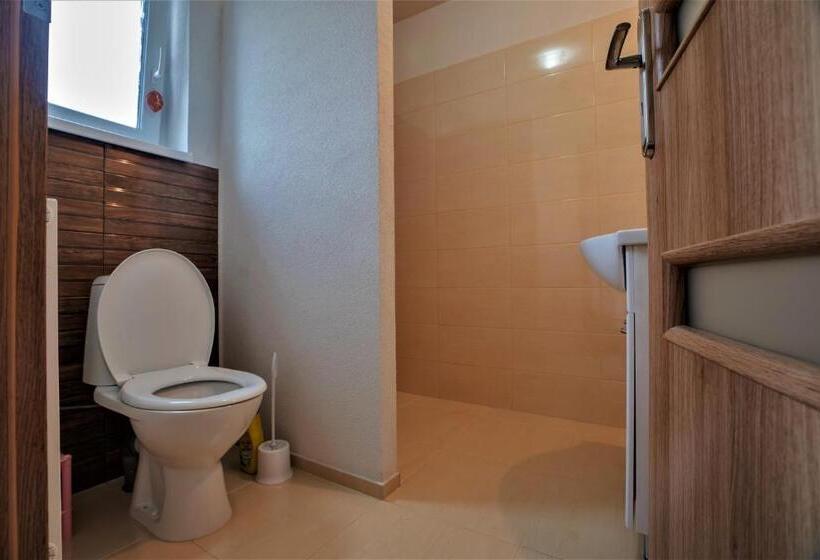 침실 1개 아파트, Apartmány Anna