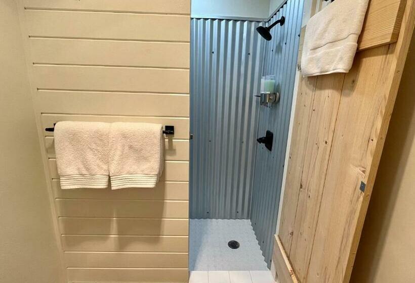 Стандартный Номер Кровать Кинг, Steelhead Lodge