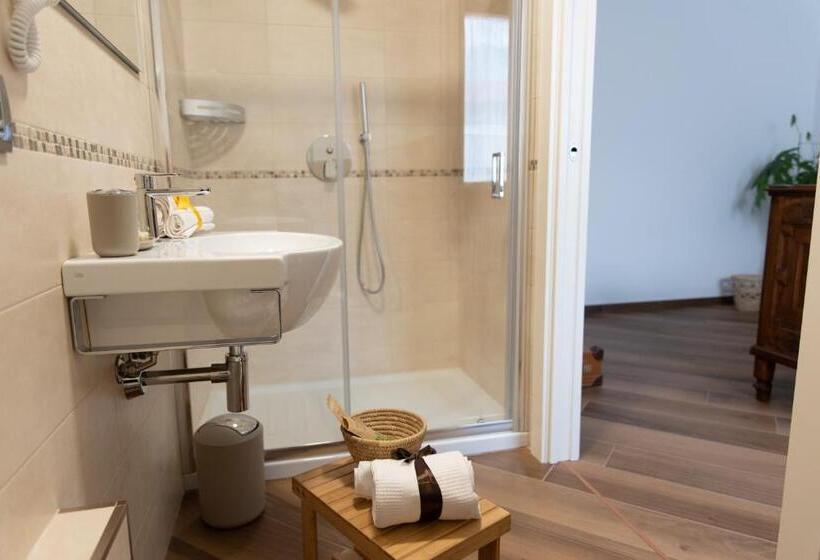 Номер Стандарт, B&b Le Aquane