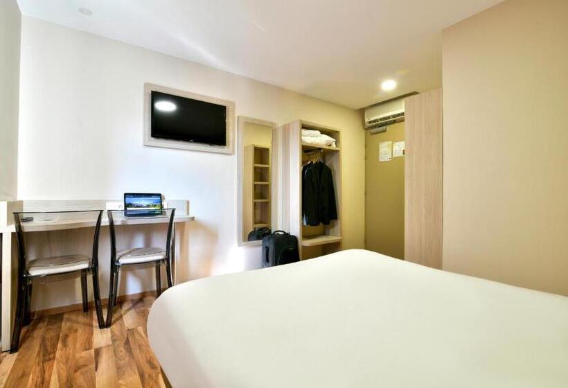Номер Стандарт, B&b Hotel Bollène
