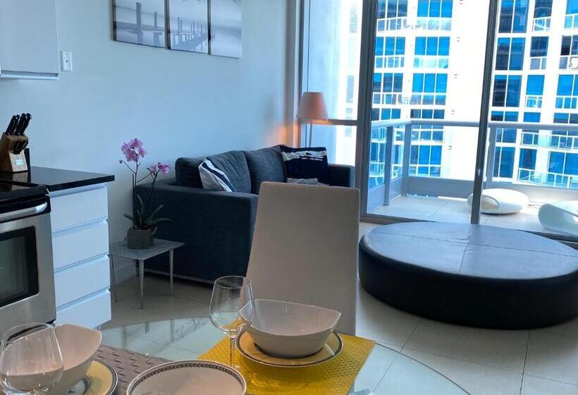 带风景豪华套房, Monte Carlo Suites In Miami Beach